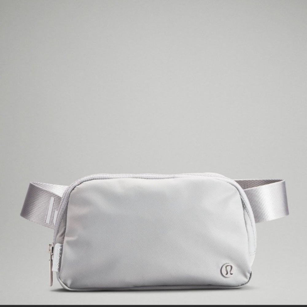 NWT Lululemon everywhere belt bag